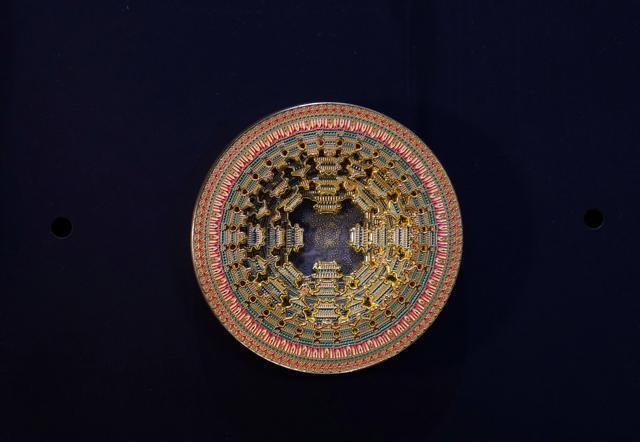 文物史:天宫藻井冰箱贴走红背后PG电子麻将胡了试玩攒于掌心的(图2) 文物史:天宫藻井冰箱贴走红背后PG电子麻将胡了试玩攒于掌心的(图2)