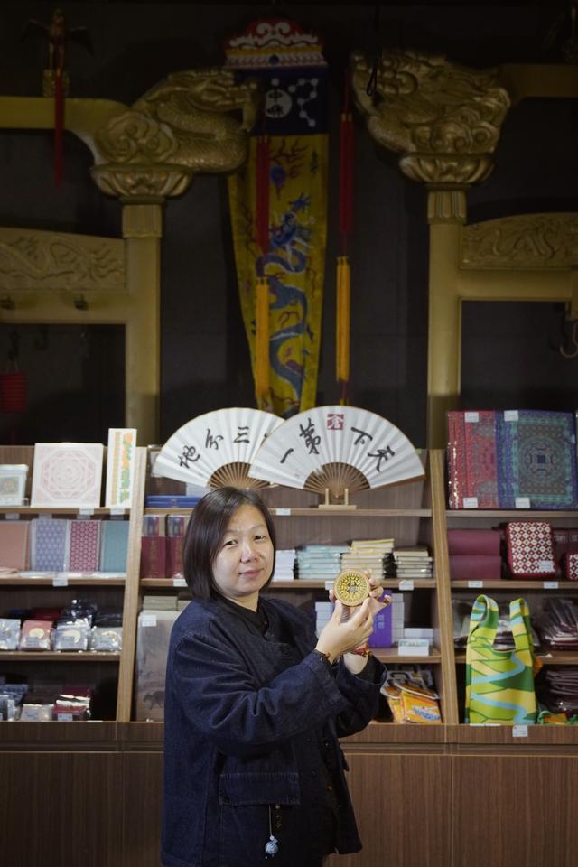 文物史:天宫藻井冰箱贴走红背后PG电子麻将胡了试玩攒于掌心的(图1) 文物史:天宫藻井冰箱贴走红背后PG电子麻将胡了试玩攒于掌心的(图1)